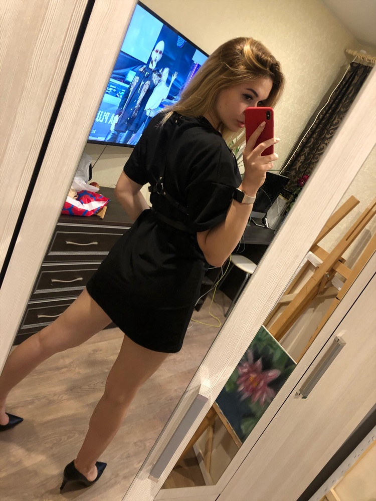 Супер, очень понравилась. Удобная, нигде не давит. Смотрится стильно