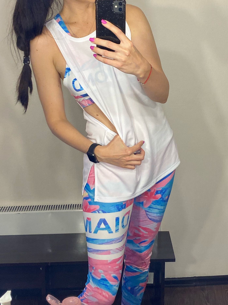 Понравился топ. Красиво сочетается с моим спортивным комплектом. Была задача прикрыть живот, отлично справился