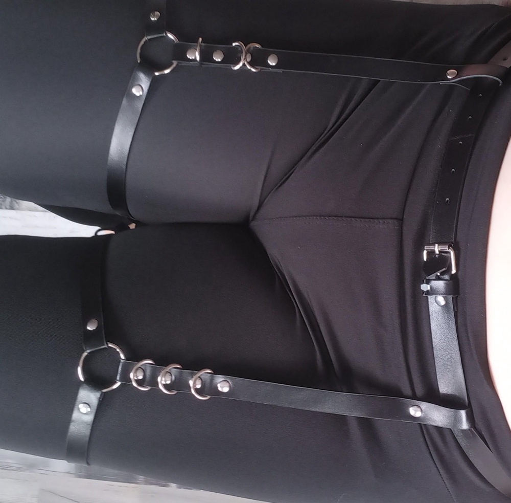 Хотелось бы ремешок для талии подлинее ,разные девушки ,уменьшить можно а вот увеличить их уже никак ...
А так все хорошо 👌