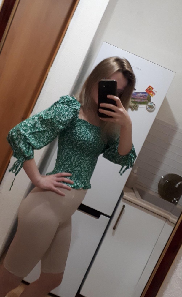 Отлично села на ог 81, от 59. Мягкая, в ней комфортно, буду носить летом с удовольствием.