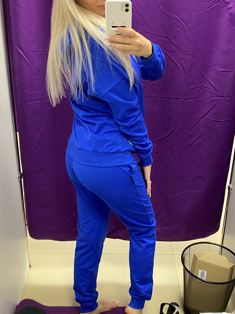 Очень красивый и приятный , по размеру