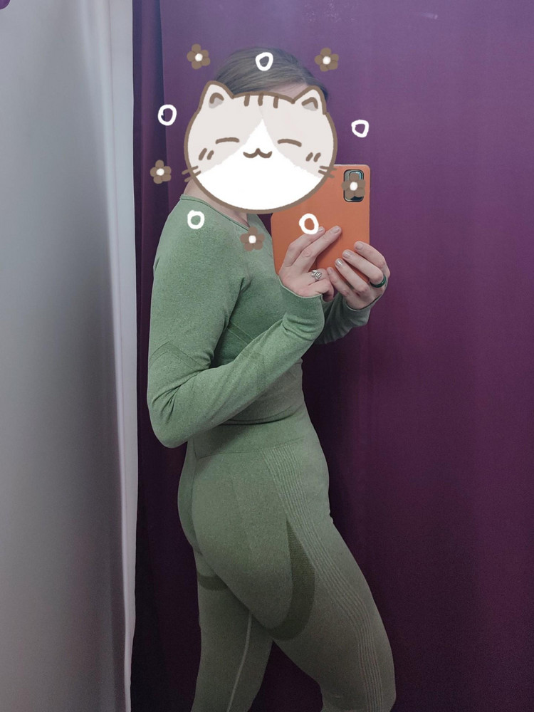 Костюм отличный! Утягивает всё везде, при этом ничего не сдавливает, выгодно выделяет округлости, талию миниатюрит!)) На мой 44-46 отлично подошёл размер М. Плотный, мне как раз подойдёт для утренних занятий на улице. Рекомендую к покупке однозначно!