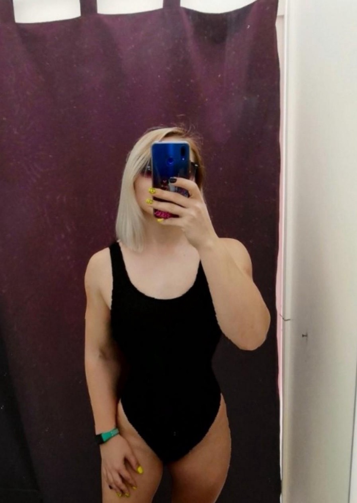 Купальник хорошего качества. Модель классная с открытой спиной 🤩 только немного поджимает по росту, подойдет для не высоких