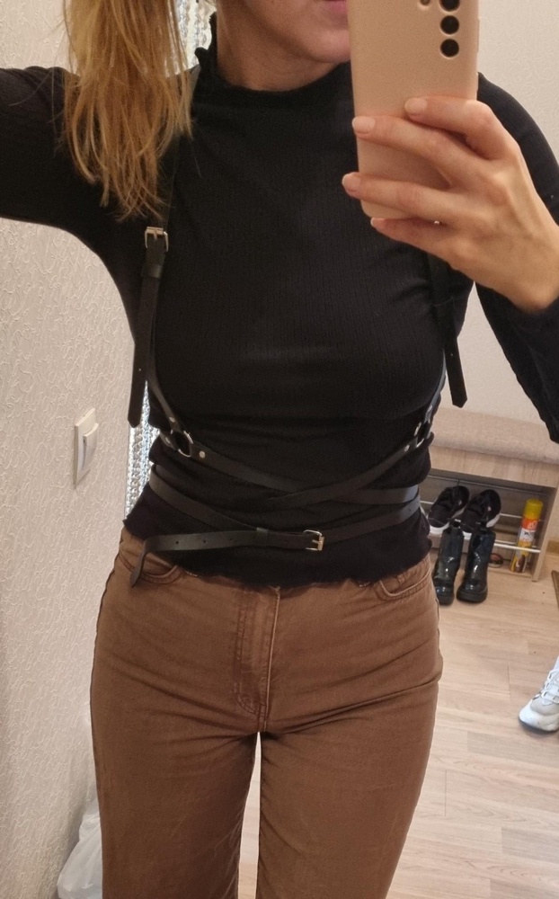 пойдёт даже 48 размеру. очень классный акссес. рекомендую.