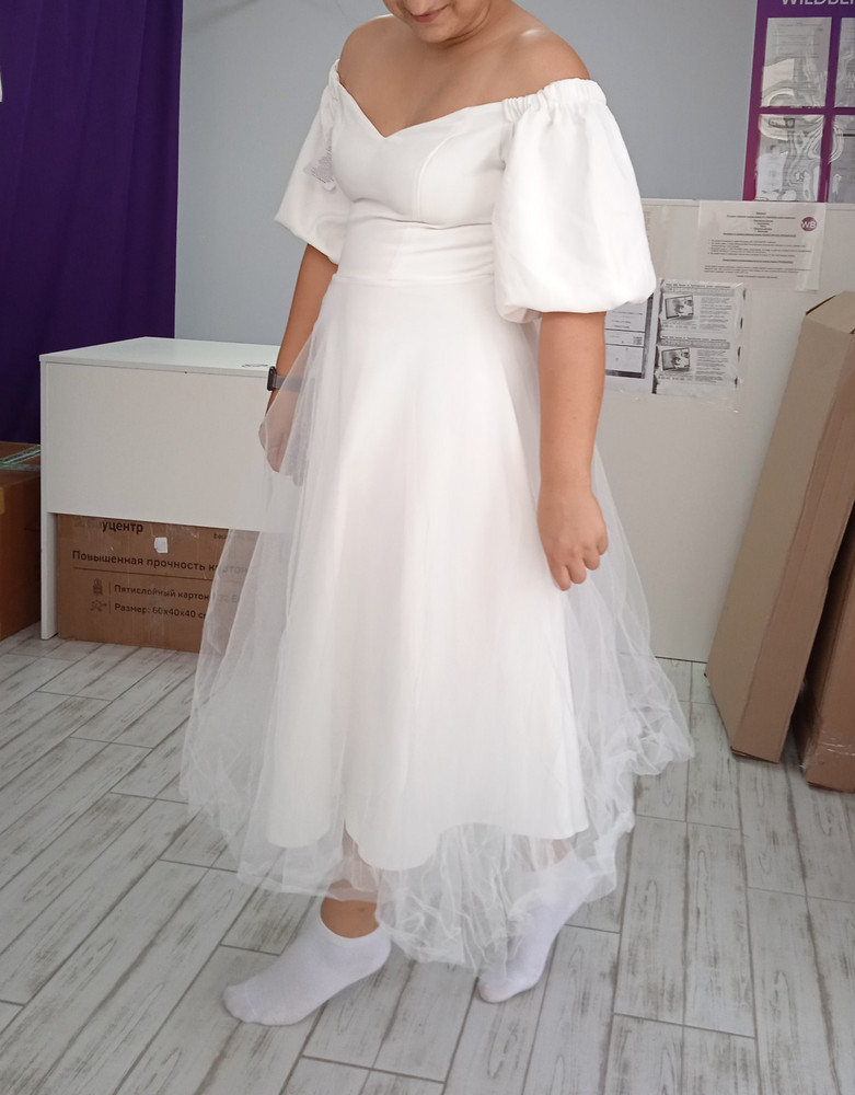 Платье шикарное,очень красиво смотрится