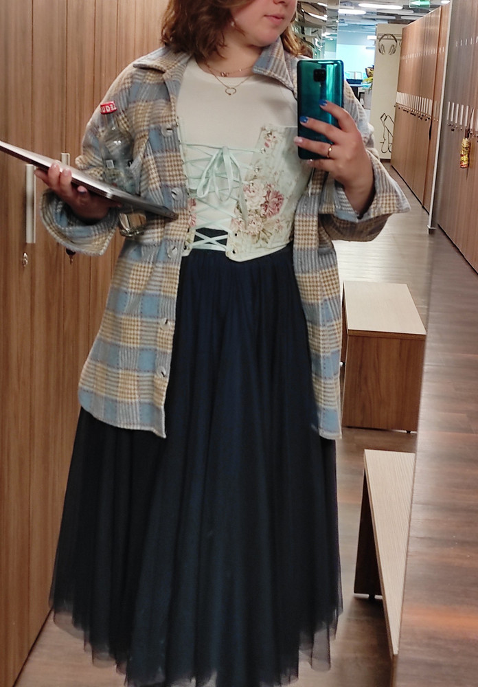 Корсет супер! Края ленточек сыпятся, но это поправимо. Я в восторге