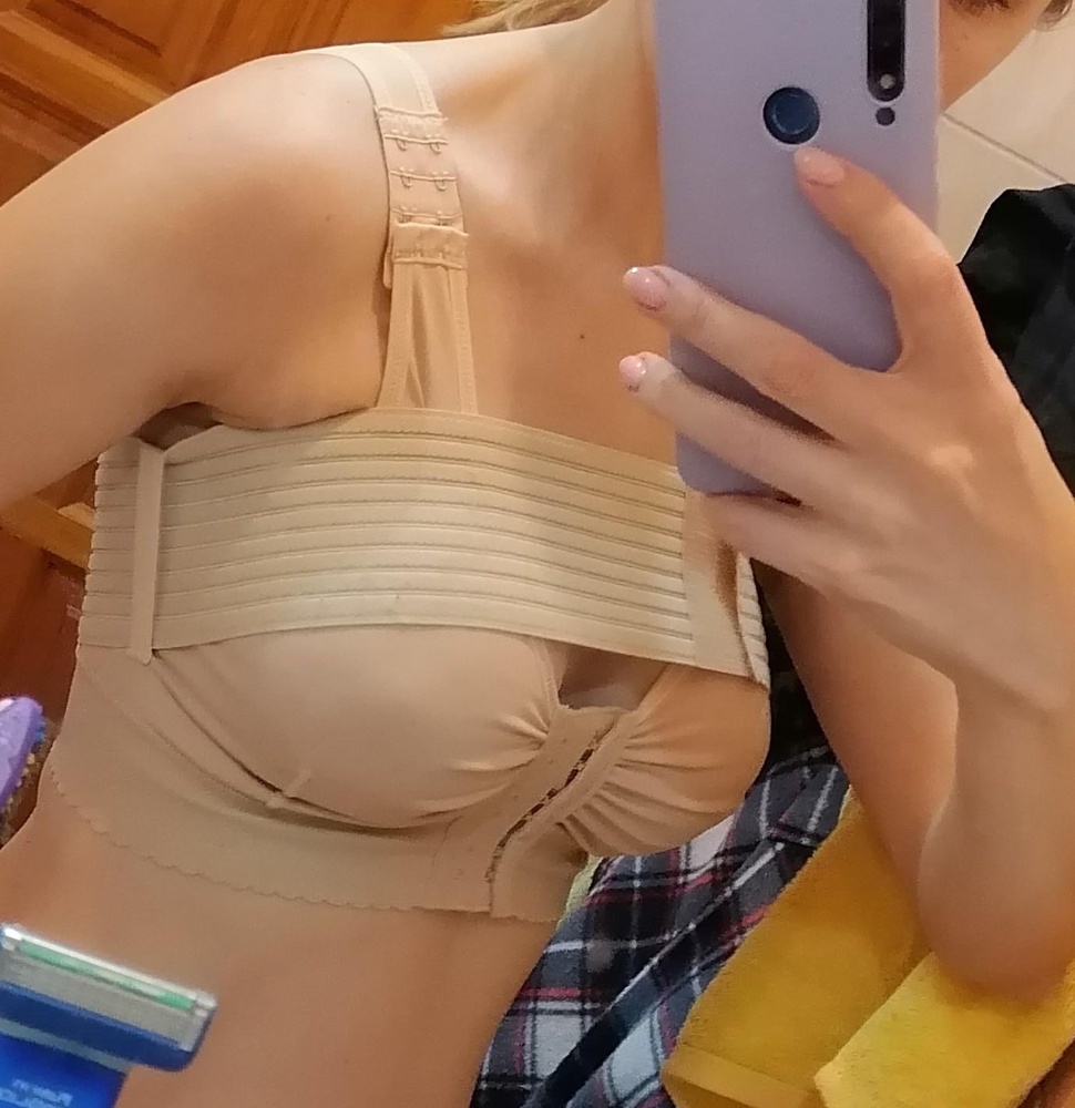 Бюстгальтер отличного качества. Хорошо держит грудь, в клиники стоит вдвое дороже. Соответствует размеру. Рекомендую. Спасибо ВБ