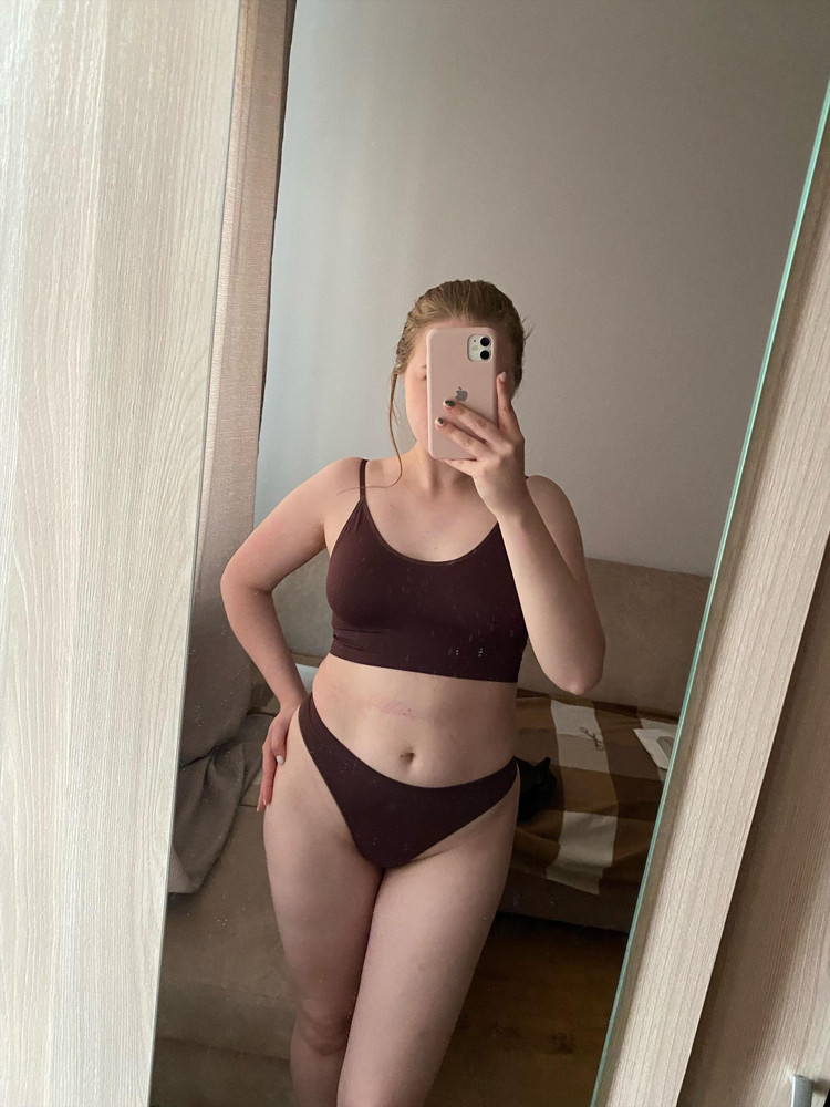 Белье ооооооочень качественное, сначала боялась что будет давить. Но оно такое комфортное, что не чувствуется на теле. Трусики идеально сидят, и комфорты для постоянного ношения. Закажу ещё цвета.