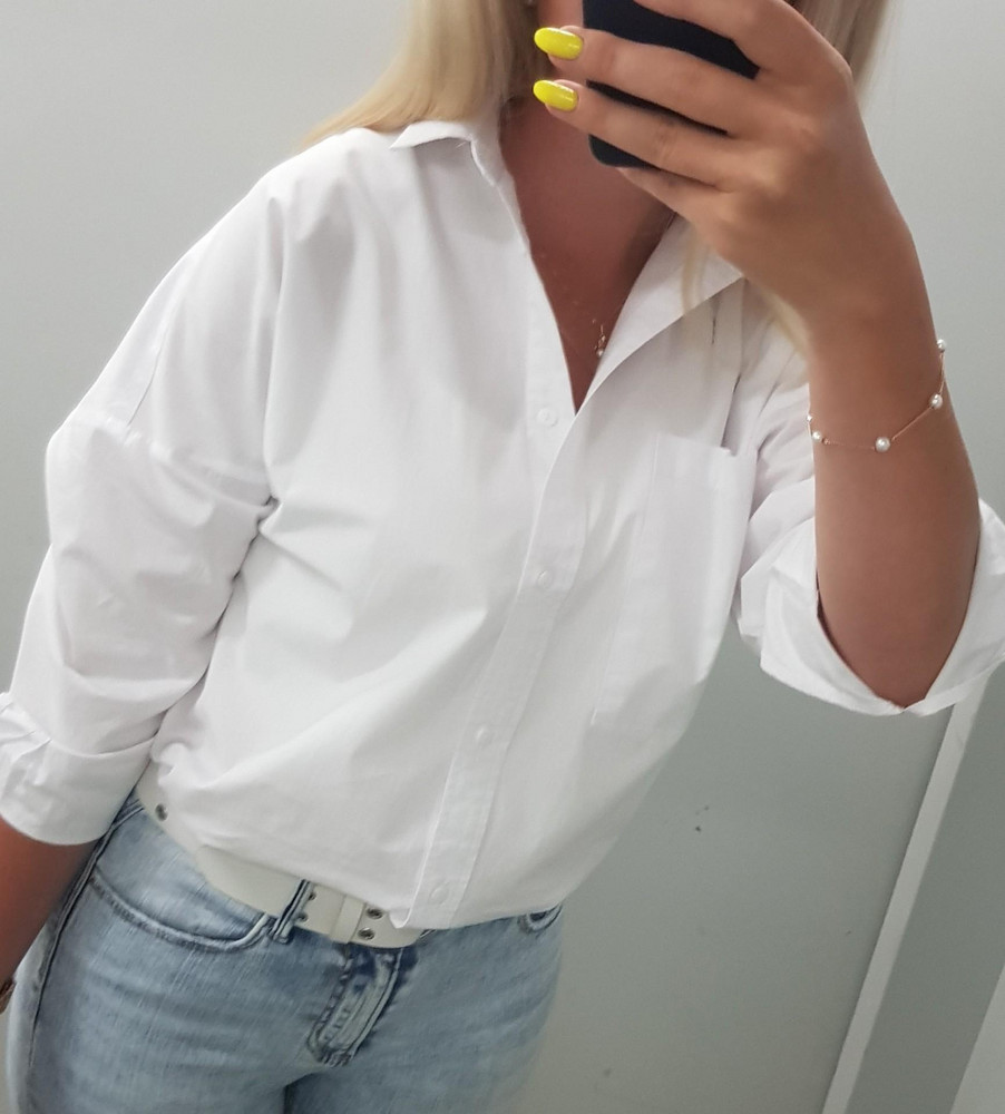 Добрый день,  рубашка хорошая плотная, 38 размер подошел на российский 44, свободно,  но не огромный оверсайз,  гладится рубашка очень плохо, долго