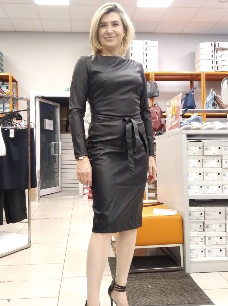 Платье- бомба! Отличное качество!!! Садится идеально.  Очень рекомендую!!!