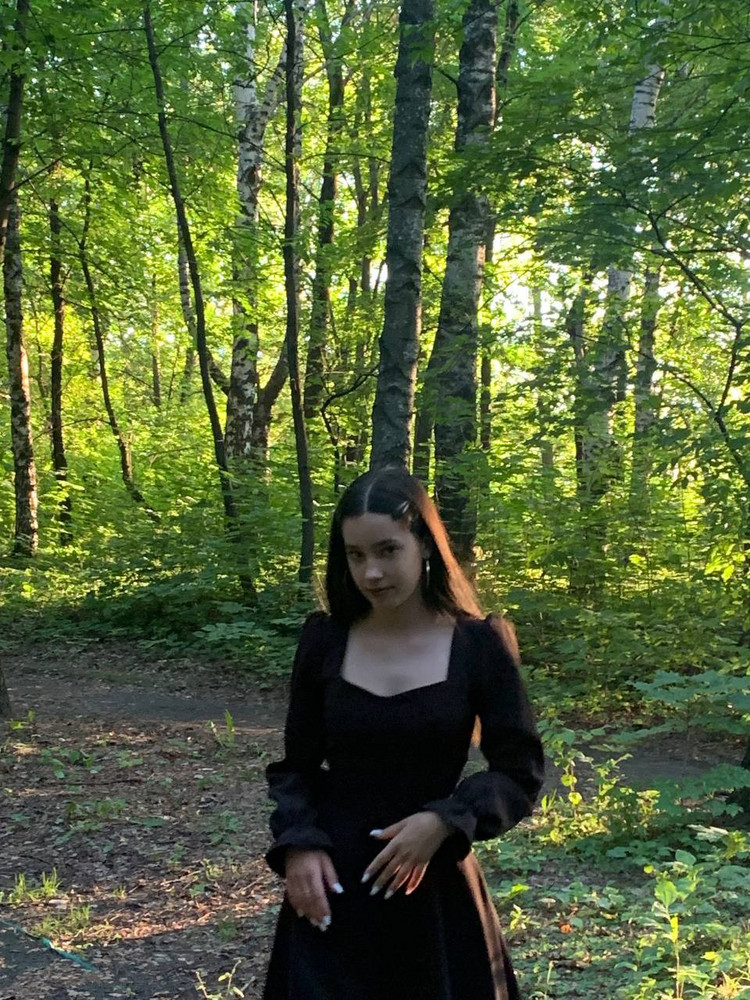 шикарное платье, соответствует описанию🥰