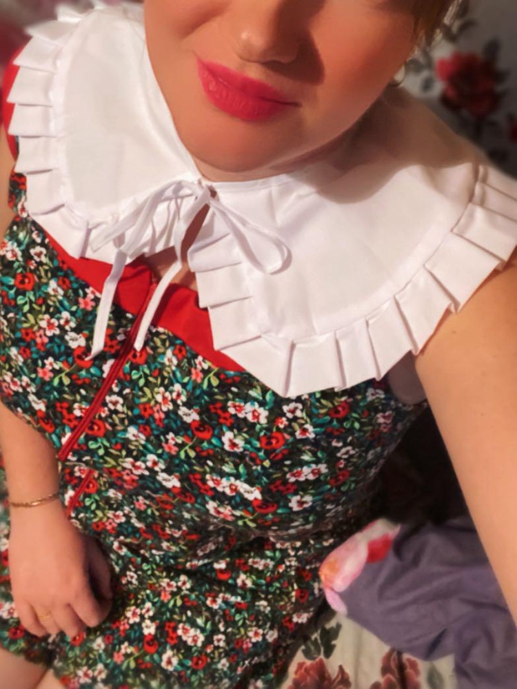 Очень мило, мне понравился воротничок. Украшение за 303 рубля!