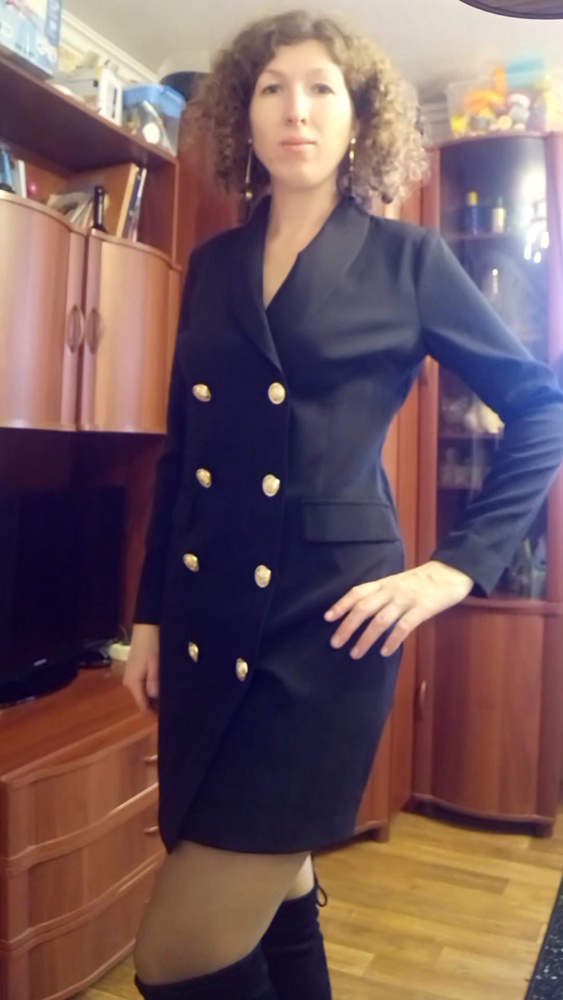 Платье понравилось. На 87-72-98 село хорошо, взяла р. 46. Ростр 173. Длина то, что нужно. Р. 44 узкое в плечах и коротковато.