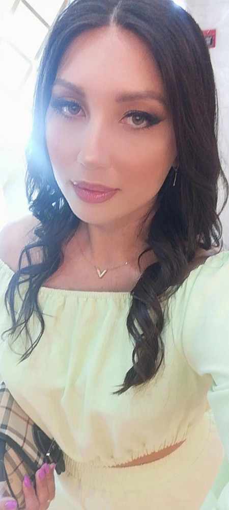 Девочки, это просто потрясающий костюм ♥️💥. Одевала на мероприятие и была Звездой там! Особенно рекомендую брюнеткам😜, мейк+укладка+загар и все!!! И ты Звезда! Мой размер 46, Брала 44, сел идеально.