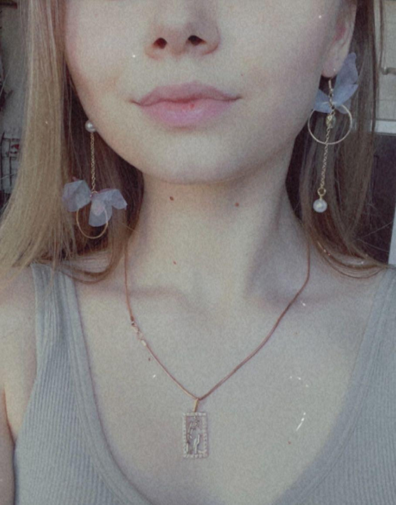 Все хорошо, но пришли немного помятые. А так очень красивые и нежные) 