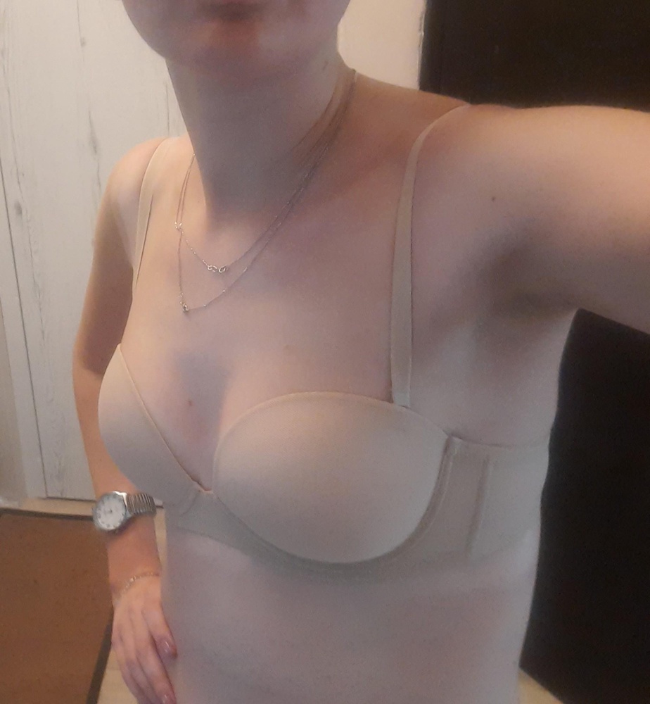 Большемерит на размер. Качество хорошее. Покупкой довольна