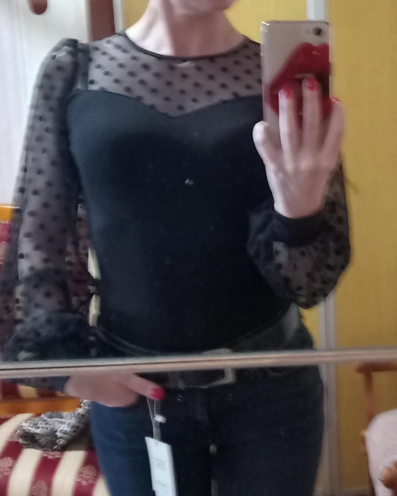 Клёвая))
Рукавчики супер