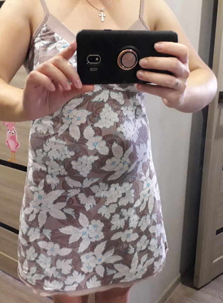 Приятная ткань, качественно сшита.