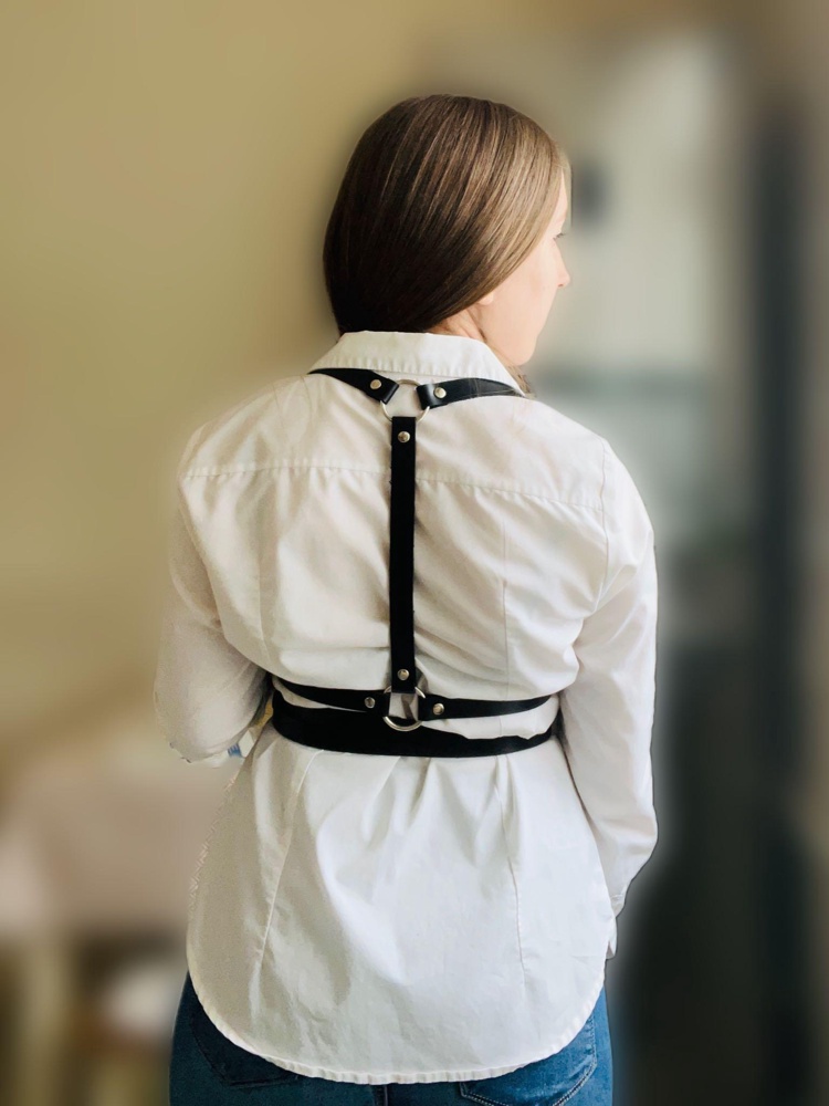 Пушка, бомба, ракета!💥 Я в восторге)) Артикулы чокера и водолазки тоже оставлю на всякий: Водолазка 16660345
Чокер 50243352