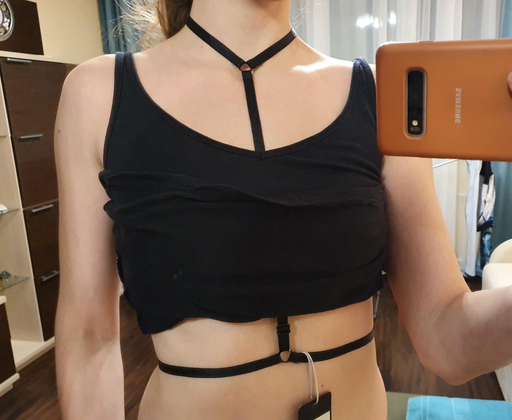 Класс. Хорошо сидит, везде регулируется.ширина 1см