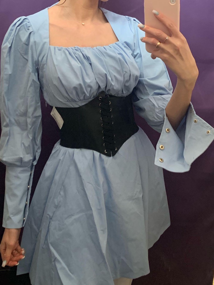 Классные корсет. Удобный в использовании.