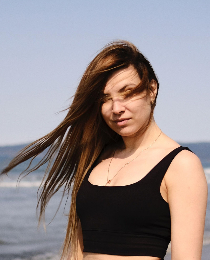 Качество ТОР, размер М - идеально, грудь 88. Чашка внутри держит грудь и не просвечивается… Заказала ещё. Рекомендую 👍🏼