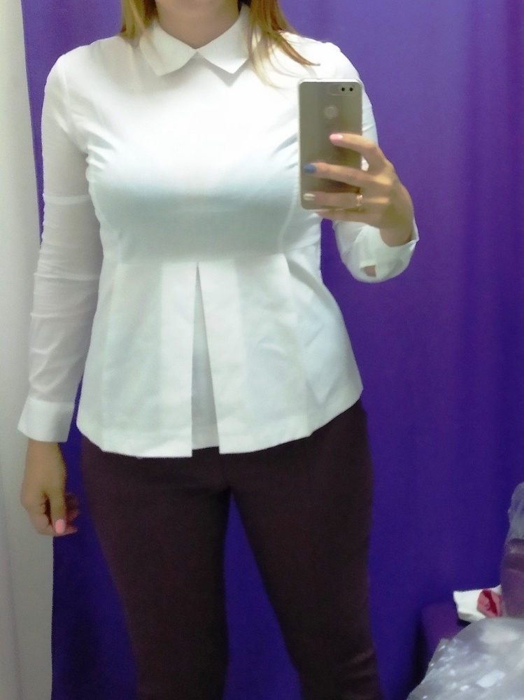 Блузка хорошая, идет в размер, сидит хорошо. Ткань хлопок приятная к телу. Но просвечивает белье. Пока отказ, возможно перезакажу, но приду мерить в другом белье, чтоб наверняка