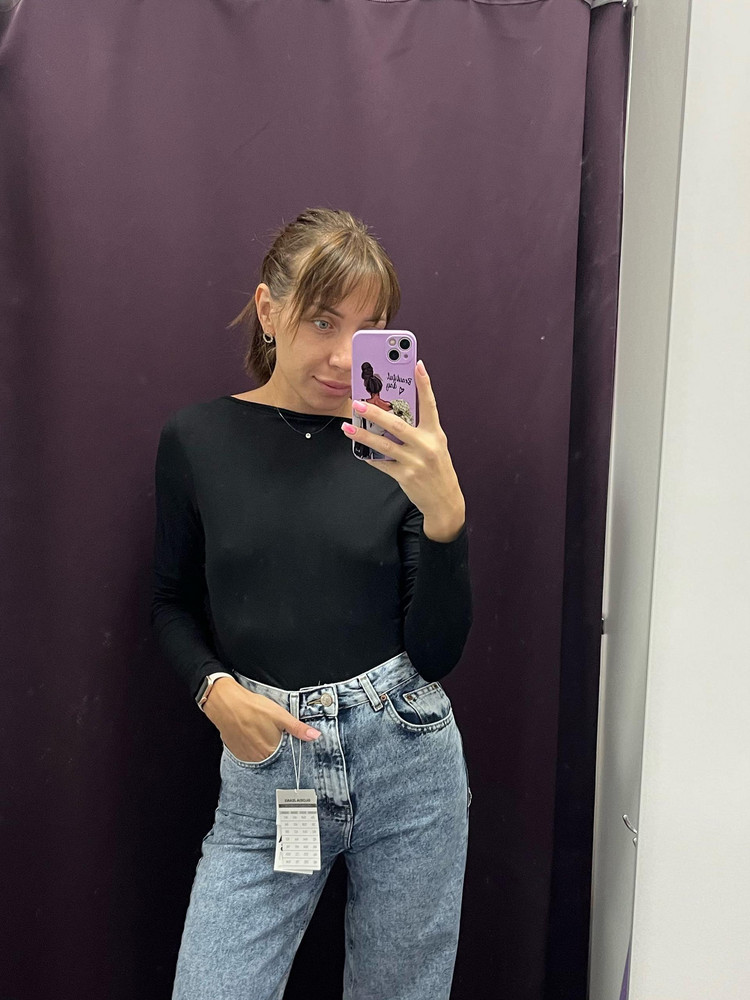 Отличный боди,размеру соответствует.