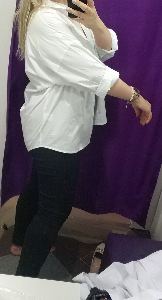 Офигенное качество. Кипенно-белая рубашка. Как накрахмаленная. Очень понравилась, но на спине бугром... У меня 52 р., заказала 50 р. Большевата мне или не подошёл размер. К сожалению, отказ.