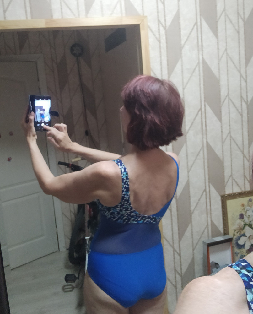 на мой размер 87-71-98 брала данный размер, сел отлично, комфортный. Размер по объему ОГ на небольшой объем и мягкие чашки. Были бы плотнее-просто супер тогда.Но довольна-смотриться отлично и качество отличное