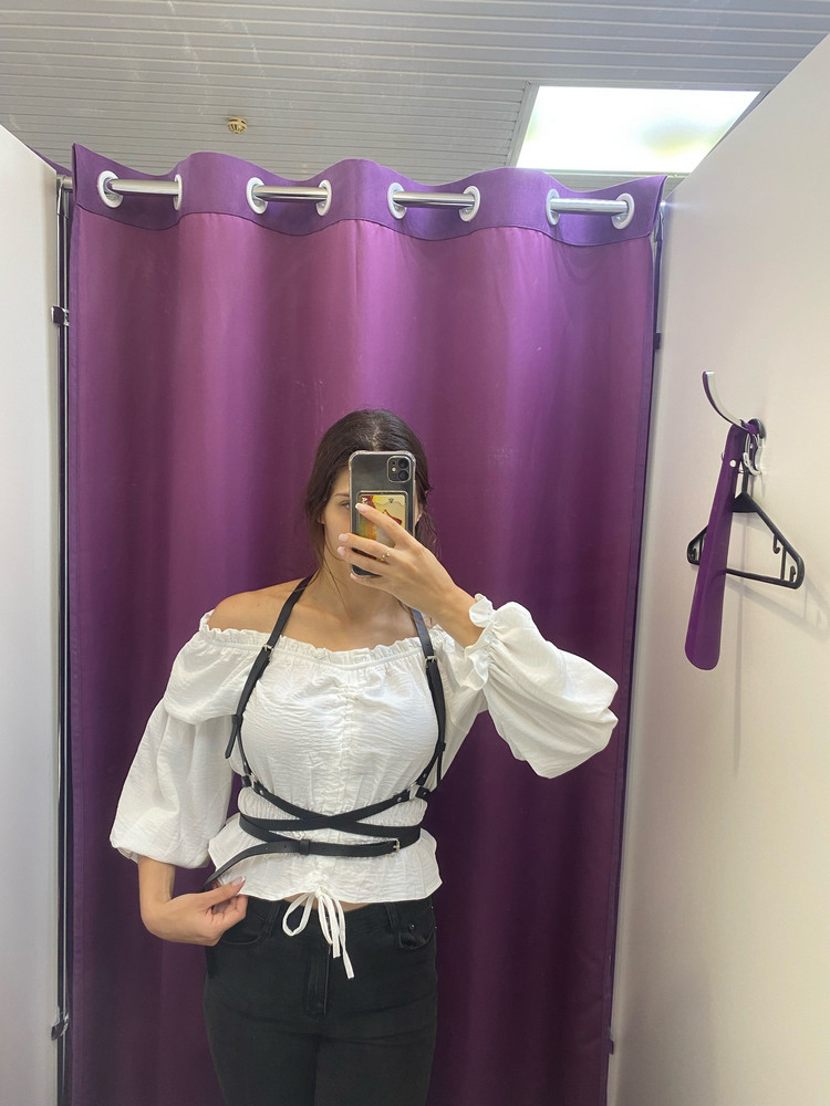 Хорошие портупеи, с простыми платьями смотрится эффектно!