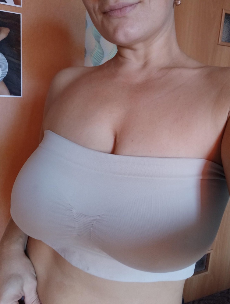 Отличная вещь. Комфортная. Уютная. Держит хорошо мою 4-ку. Даже пробежалась в нём, была приятна удивлена результатом поддержки 👍👍👍