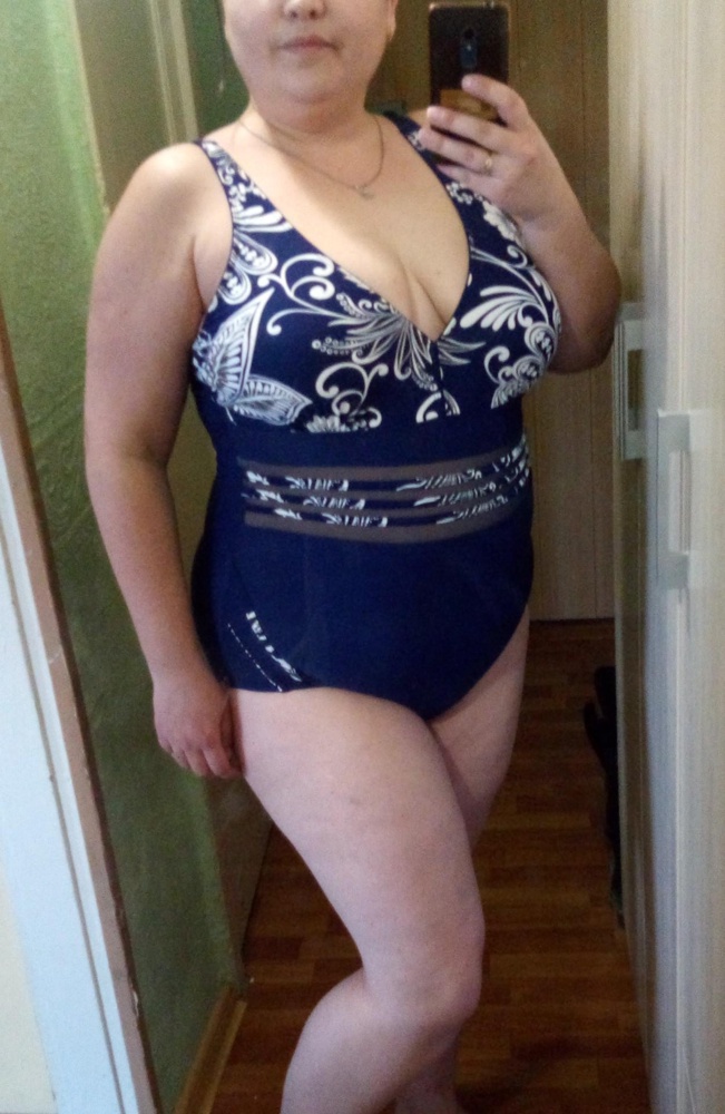 Купальник удобный, брать надо на размер больше.