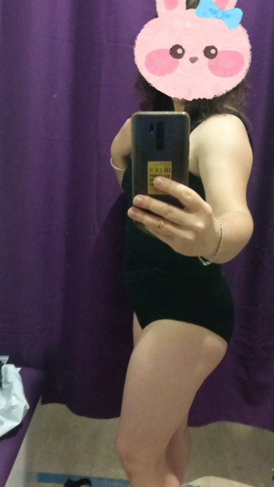 Купальник конечно красивый, но к сожалению не мой фасон, и размер. Перезаказала другой купальник