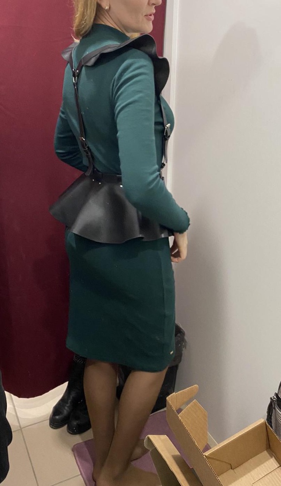 Мне понравилась. Кожа  натуральная, немного  грубовата. Выглядит не  пошло. Рост  174