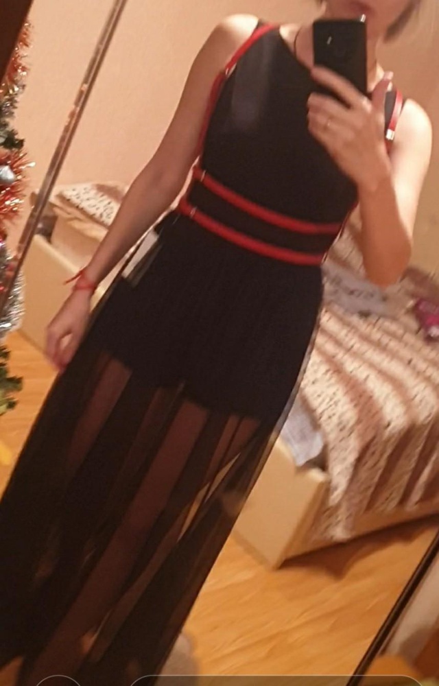 Было бы 10 звезд -поставила бы! Наипростейшая задумка, но как бомбезно смотрится! Это правда-маломерит на размер. Я: рост 168, ог 89, от 70, об 98. По идее 44 мой, но этот комбез взяла 46/164. Надо было 46/170 брать, девчат. А теперь размеров нет, печаль(((