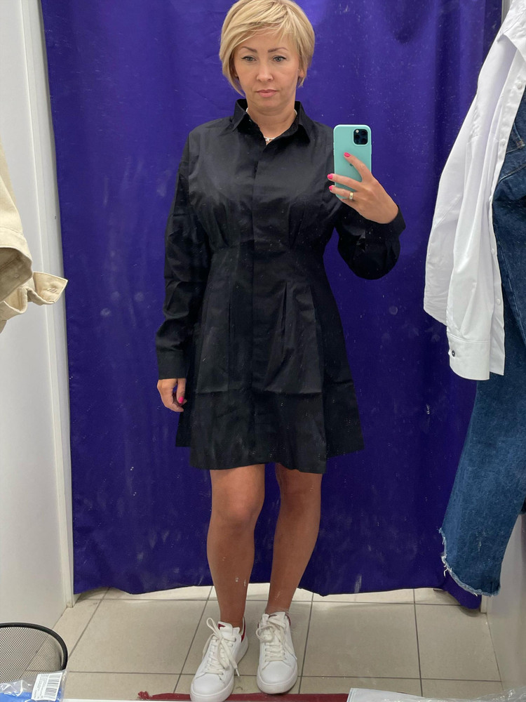 Ткань плотная, сшито идеально. 