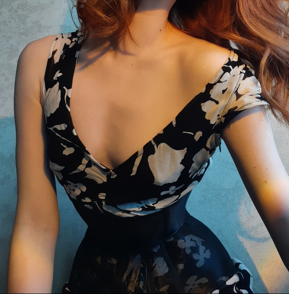 я боялась, что будет большой) Идеально подошёл, все красиво и качественно🧡 Не могу теперь без него, очень эстетичный🥺