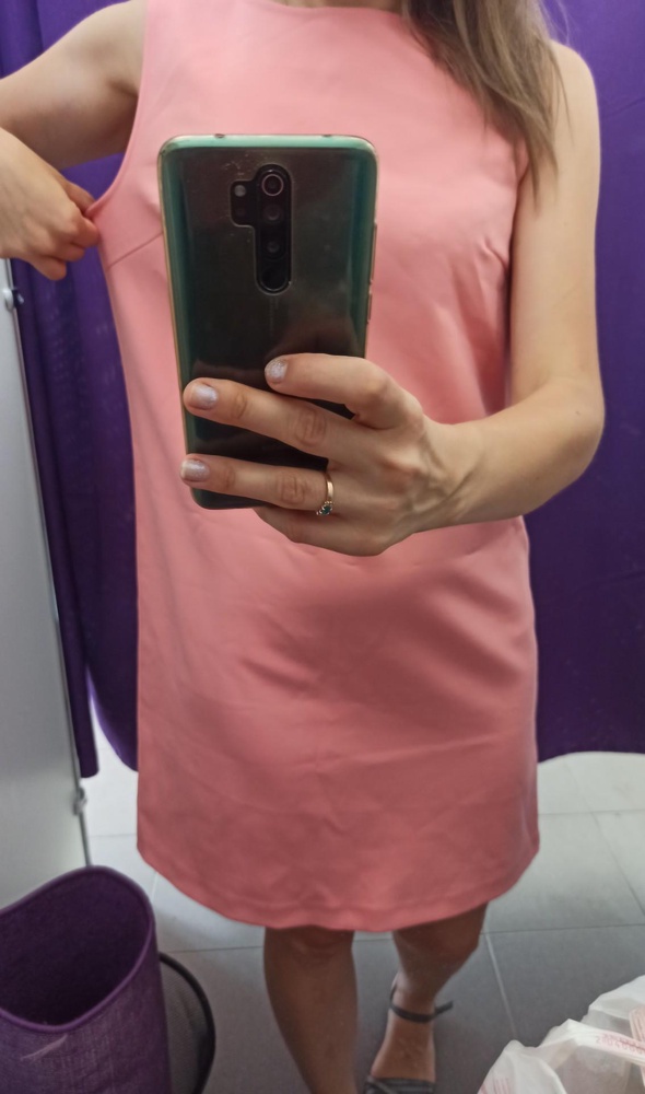 На обычный 44размер, платье 42 оказалось большое