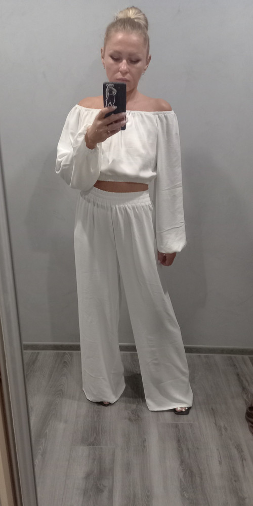 Костюм суперский ,но 44 мне огромный ,перезаказала на 42