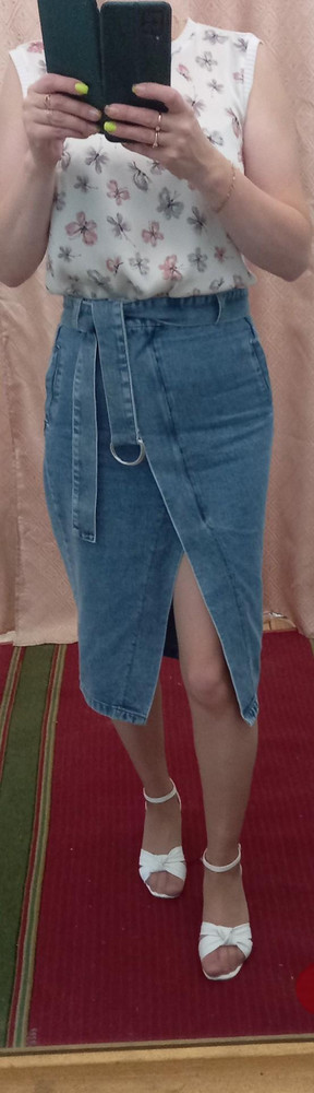 Юбка классная. Выбрала её. На свои от 71 и об 93 размер 40 сел отлично. Рост 165см. Ориентировалась на таблицу размеров, где фото товара. Поймала за 2480, в общем довольна.