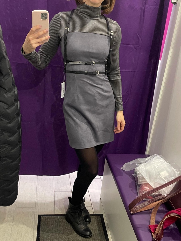 Все прекрасно. Кожа. Удобная , легко надевается. 