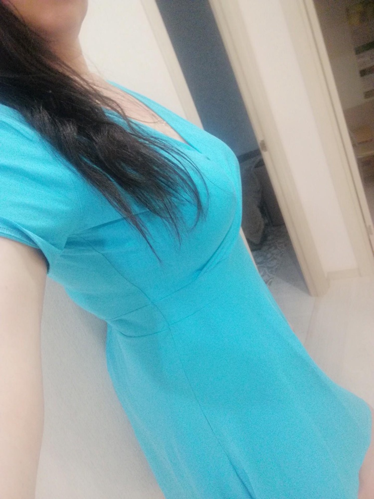 На 54р взяла 2xl. Подошло. При росте 179см чуть выше колен