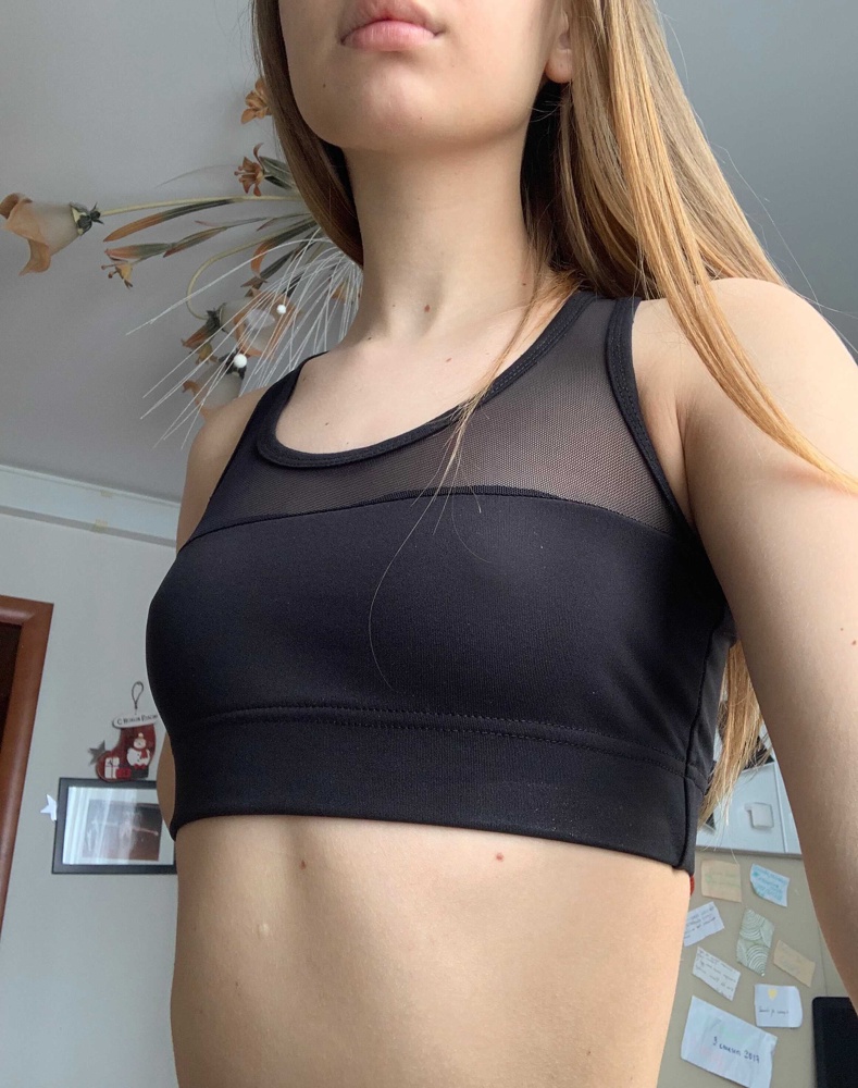 Суперский топ! Качество очень понравилось, сшито все отлично) Для зала самое то! Всем рекомендую 