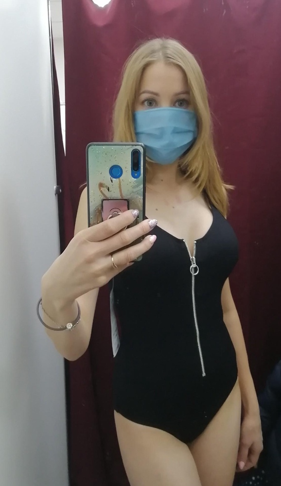 Очень понравился купальник. Сидит просто замечательно. Идёт в размер.