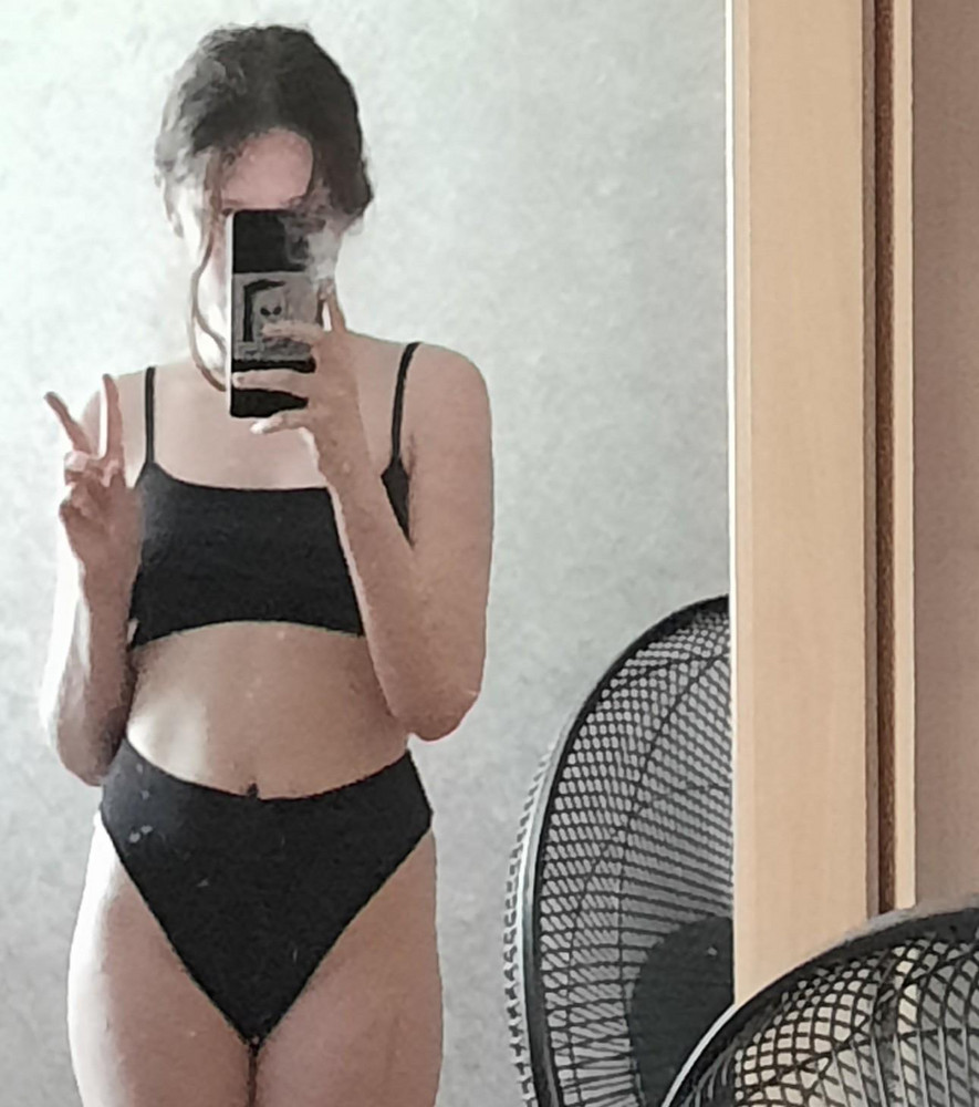 прекрасный купальник!очень быстро доставили, приятный к телу и нитки нигде не торчат