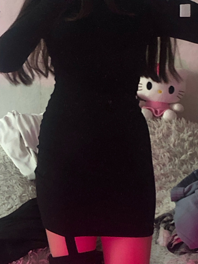 невероятное платье!!теперь жду лето,чтобы гулять в нем тёплыми вечерами и и встречать закаты🥰