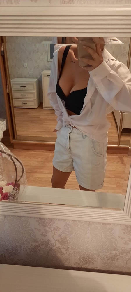 Взяла на море , а под рубашку это отделтный вид любви. Пушап офигенный))))) спасибо