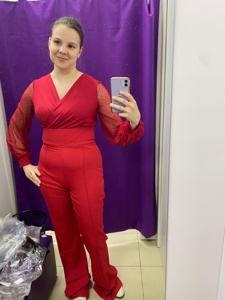 Они великолепны, но для идеальной фигуры. Я такой не обладаю, меня эта красота полнит(((