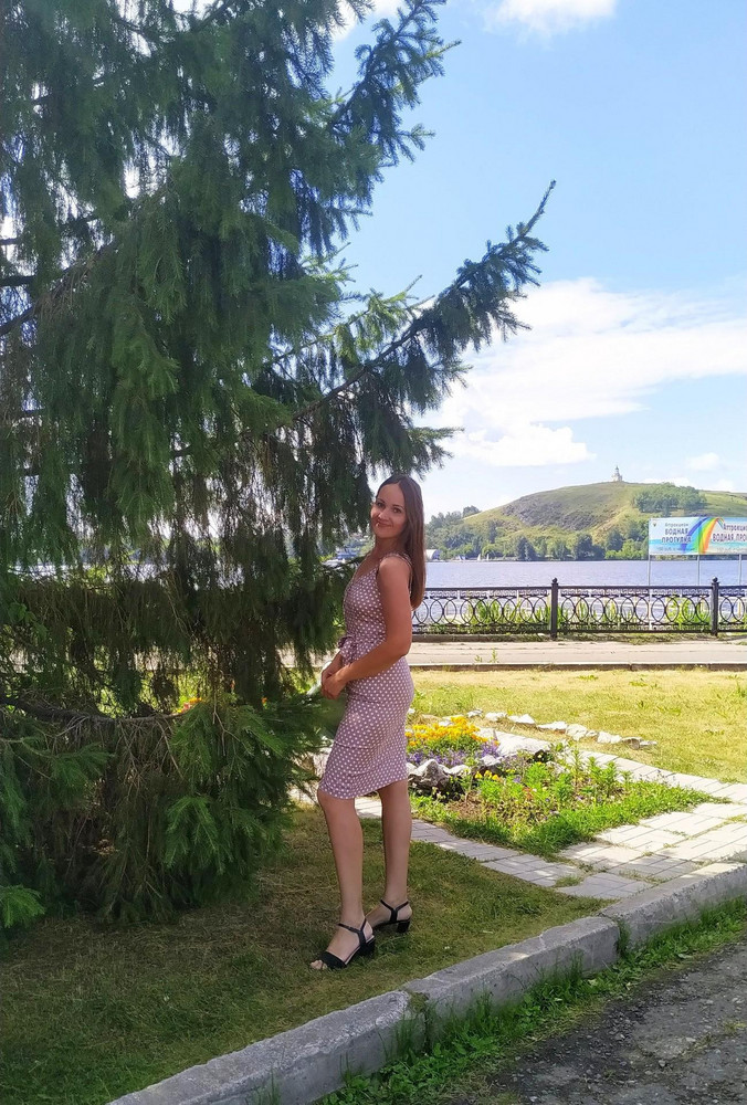 Супер пупер сарафан, я в восторге, ❤по фигуре классно, подчеркивает достоинства скрывает недостатки